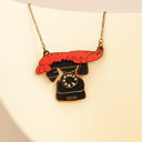 Collar Langosta y Telefono